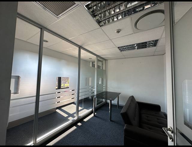 375M² OFFICE TO LET IN CENTURION CENTRAL